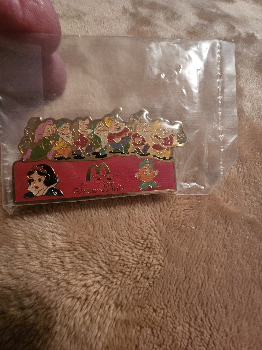 McDonald's Snow White and Seven Dwarfs Colorful Enamel Pin